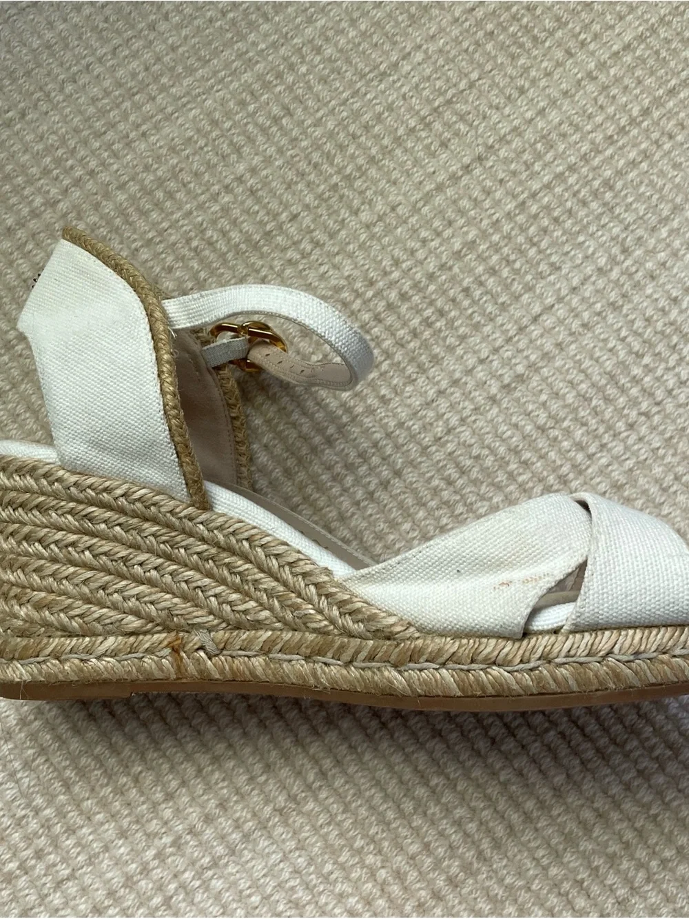 Stuart Weitzman Cream Canvas Espadrille Wedge Sandals with Gold Buckle - Picture 2 of 4
